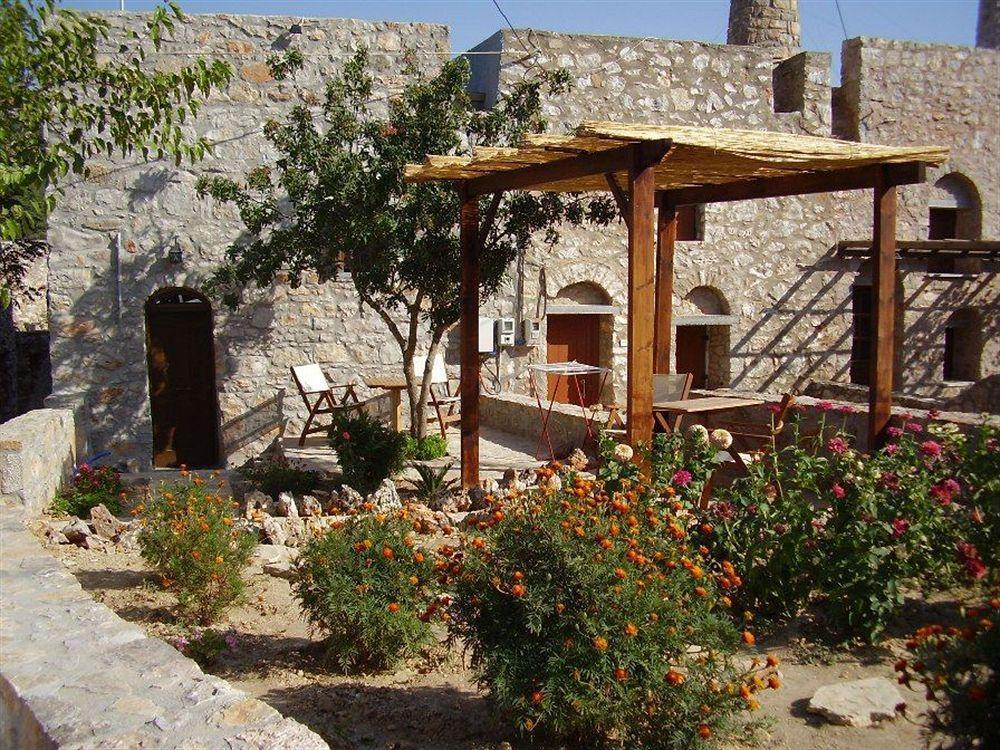 Avgonima All Seasons Hotel Exteriér fotografie